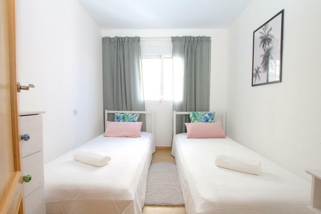Apartamento Eivissa Gandía Esterno foto